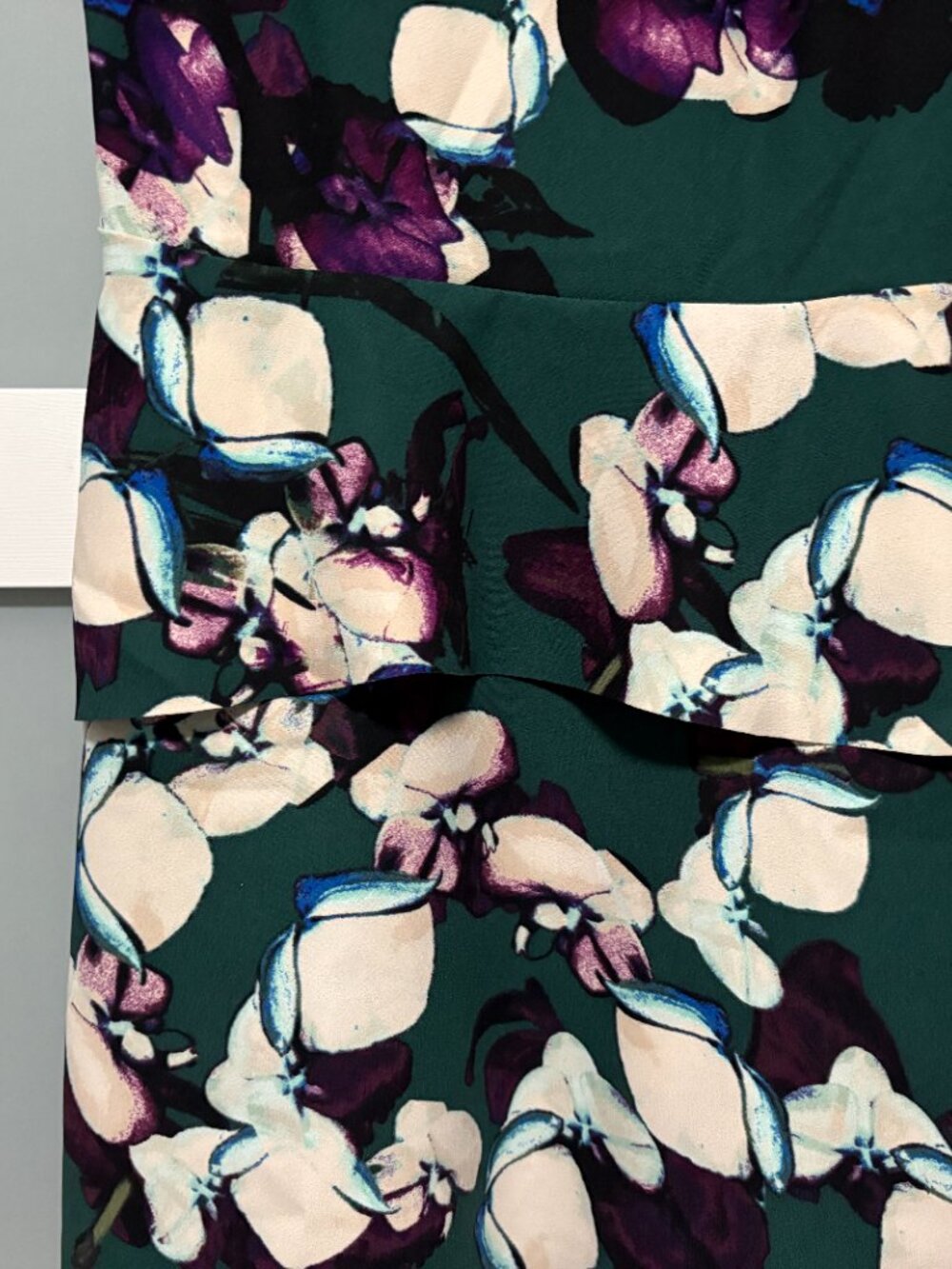 Banana Republic 00P 00 Petite Green Purple FLoral Mini Dress Sleeveless EUC - Picture 3 of 4